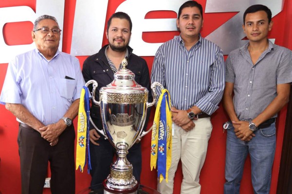 La Copa SalvaVida estuvo en DIEZ previo a la final