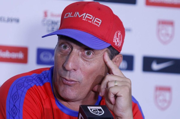 Pedro Troglio: 'Los grandes están capacitados para levantarse de un golpe tras otro”