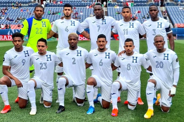 EN VIVO: Comentarios de periodistas y aficionados; Honduras derrota en penales a Costa Rica y piden la cabeza de Ronald González