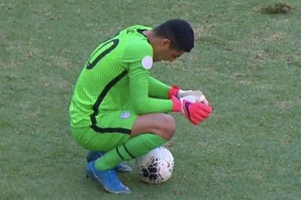 La impactante foto de Luis Palma que conmueve en el Preolímpico, la tristeza de EEUU y la locura en Honduras