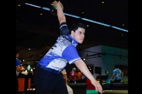 El bolichista salvadoreño que no irá a Juegos Panamericanos por un examen universitario