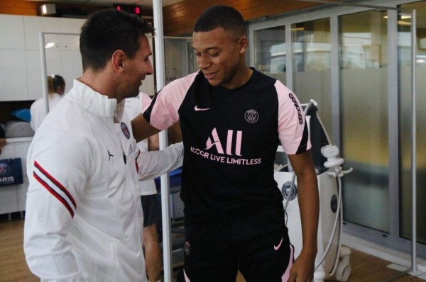 Se rinde ante Messi: El mensaje de bienvenida de Kylian Mbappé a Leo en el PSG