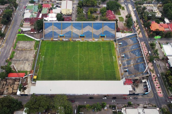 Cuerpo técnico de Costa Rica vino a supervisar el estadio Morazán