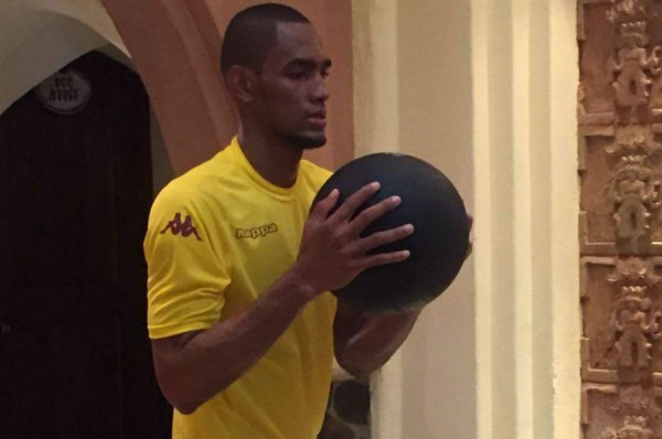 Jerry Bengtson: 'Sigo con mi pensar de no querer ir por ahora a la Selección'