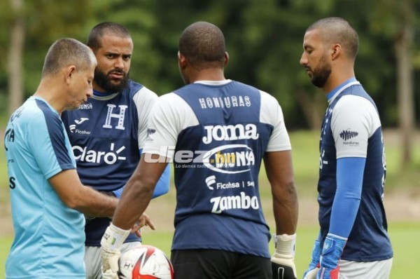 Así fue el entrenamiento de Honduras tras el desastre: Caras largas y charla del 'Bolillo' Gómez