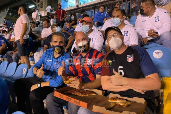 Estados Unidos no estará solo en el estadio Olímpico en este duelo ante Honduras