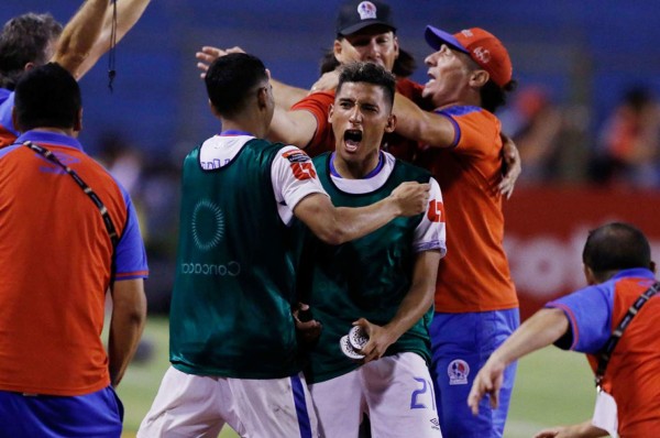 Pedro Troglio por ahora no piensa en irse de Olimpia: 'El fútbol argentino actual ya no tiene lugar para mí'