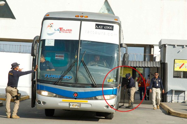 Blindados y bien custodiados llegaron los ticos a Honduras