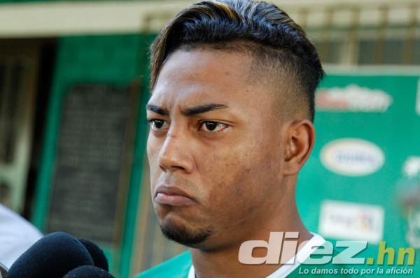 Joshua Vargas se disculpa con Jorge Claros luego de 'patadón'