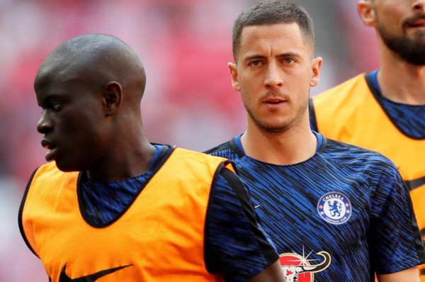 Kante y Hazard vuelven a los entrenamientos con Chelsea; Courtois no