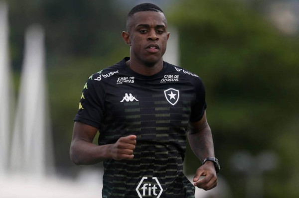 Acusan a Maxi López de racismo: ''Lo marqué todo el partido y empezó a decirme que era un negro de mie***''