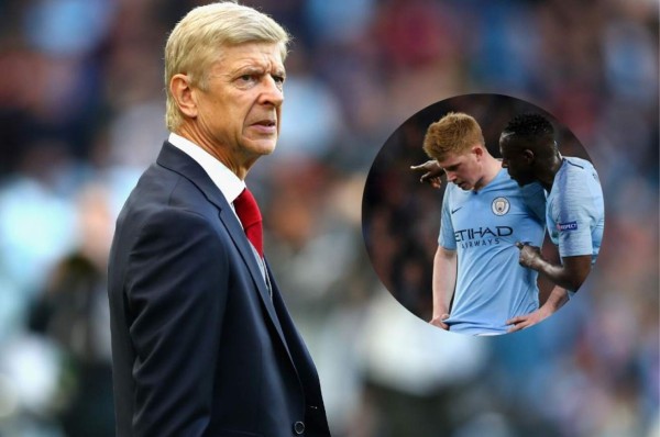 Wenger disfruta con la sanción del Manchester City: 'Ellos compraron todos mis jugadores'