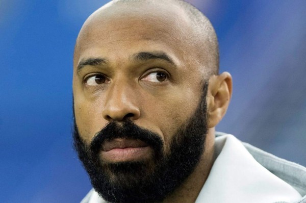 Thierry Henry abandona las redes sociales debido al racismo, el acoso y la falta de regulación