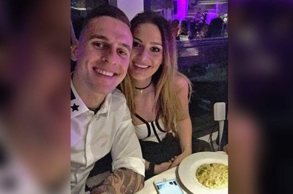 Románticos momentos entre futbolistas internacionales y sus parejas