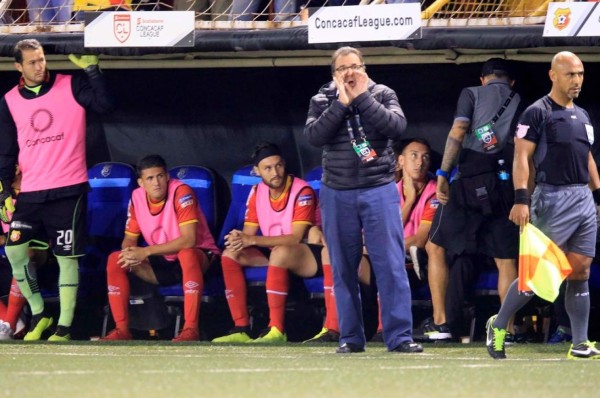 Asistente del Herediano: 'Tenemos que saber defendernos en una cancha hostil'