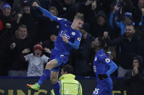 Leicester City se olvida de Claudio Ranieri y vuelve a ganar