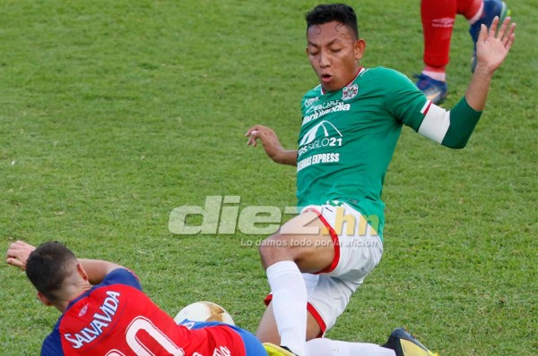 Diego Vázquez anuncia fichajes, Nicolás Suazo vuelve a la Liga y hondureño se va a África Oriental