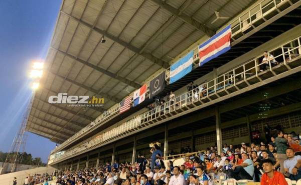 Así luce el estadio Morazán a falta de poco más de una hora para el inicio de partido entre Honduras y Panamá.