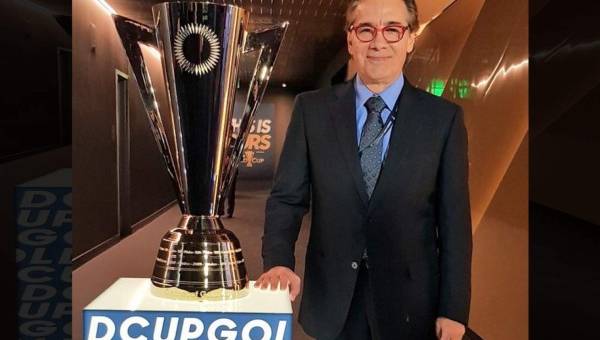 Carlos de los Cobos se mostró ilusionado con los rivales de El Salvador en Copa Oro 2019.
