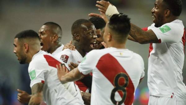 Perú consiguió su segundo triunfo de la Eliminatoria luego de vencer a Chile.