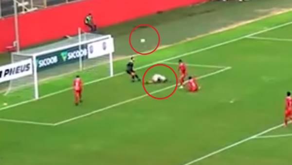 El extraño gol que marcaron en Brasil y agitó las redes sociales: ‘‘Si no se hubiera grabado, nadie creería que ocurrió’’
