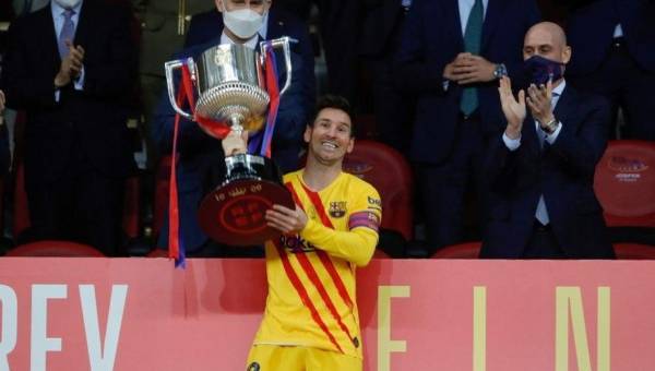 Messi se mostró muy contento de haber conseguido el título de la Copa del Rey con el Barcelona. El primero que consigue como capitán.