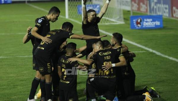 Motagua nuevamente jugará semifinales del fútbol hondureño tras eliminar a Lobos en el repecaje.
