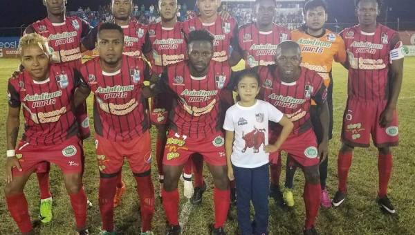 Deportes Savio cierra la jornada en Santa Rosa de Copán.