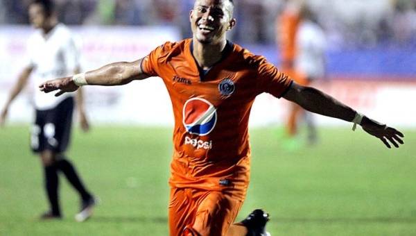 Marco Tulio Vega anotó dos tantos en la final de ida entre Honduras Progreso y Motagua.