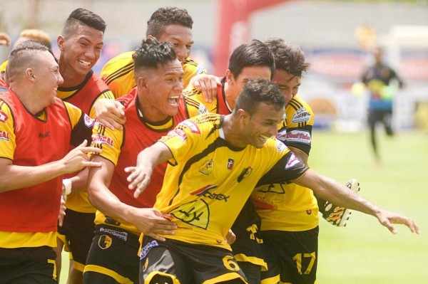 El 11 ideal del fútbol de Costa Rica tras completarse la fecha 17