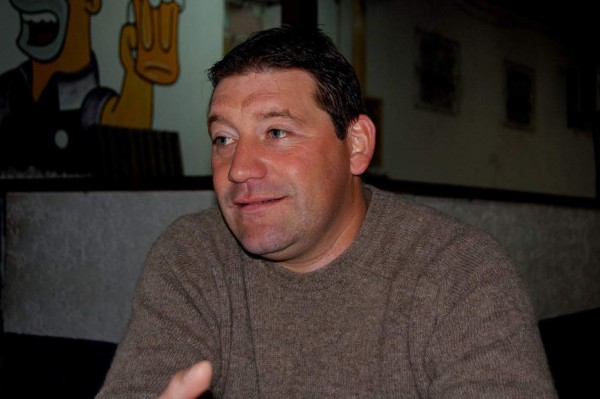 Futbolistas que perdieron su fortuna por los excesos y las mujeres