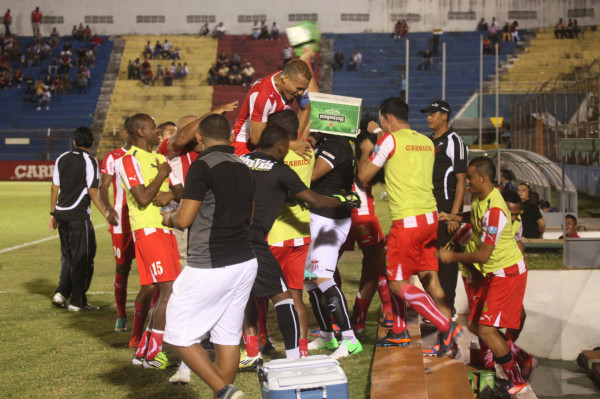 Revive la pasión del futbol en la jornada #12 de la liga nacional.