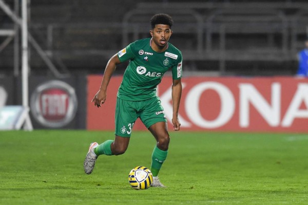 El mercado: Real Madrid con tres delanteros fuera, PSG y otro fichaje; Barcelona le roba jugador al Atlético