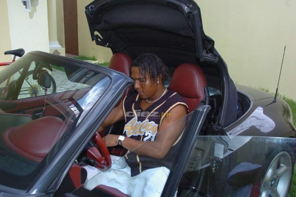 Las 15 fotos de Carlos Pavón en su etapa como rapero que no habías visto