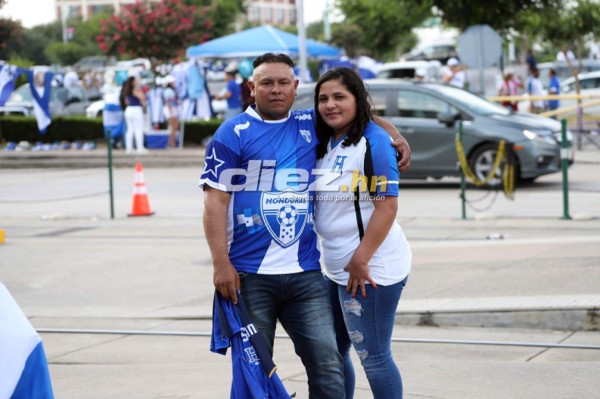 ¡La belleza catracha está presente! El ambientazo que se vive en Houston por el Honduras vs. Qatar