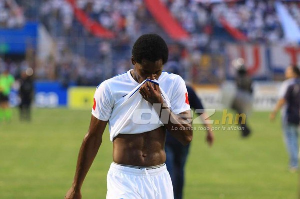 NO SE VIO POR TV: Wilson se saca la furia con Martínez y Rubilio hace gesto de crack a Costly&nbsp;&nbsp;