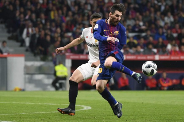 El beso de Luis Suárez, las lágrimas de Iniesta y el festejo del Barcelona