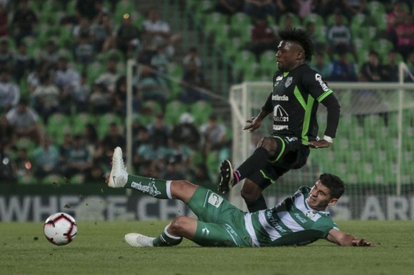 Noche de espanto en Torreón: Las tristes fotos que deja el Santos-Marathón en Champions