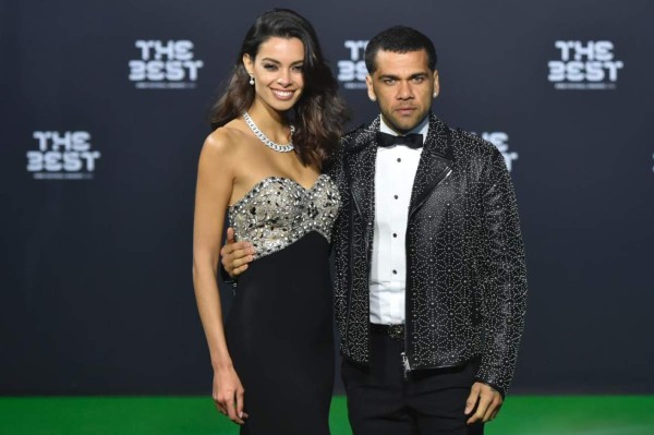 Joana Sanz: La hermosa española que consuela a Dani Alves tras conocer que no estará en Rusia