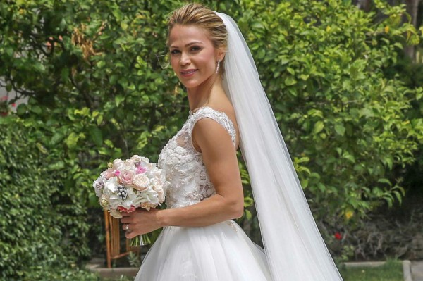 Boda de Víctor Valdés estuvo rodeada de ex jugadores del Barcelona