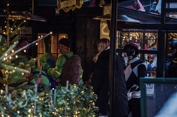 Jugadores del Leicester City se disfrazaron para celebrar su liderato