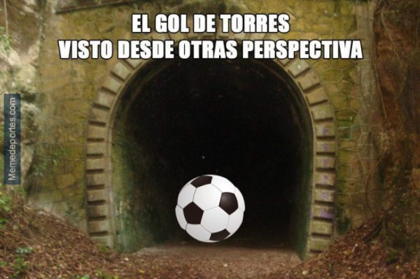 El Barcelona y el 'Niño' Torres fusilados con los memes