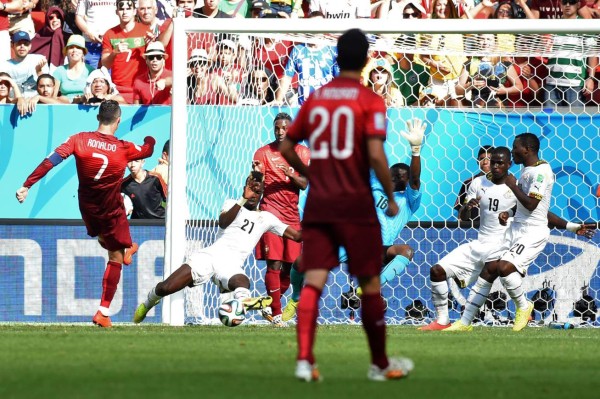 Portugal vence a Ghana 2-1 y se despide del mundial