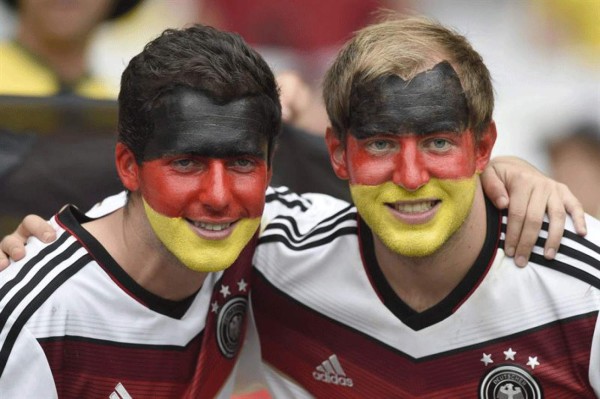 La fiesta en las tribunas en la semifinal Brasil vs Alemania