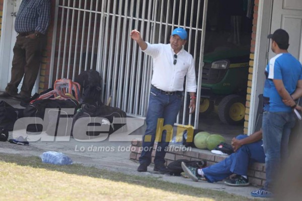 En fotos: El primer y extraño día de Olimpia sin Carlos Restrepo