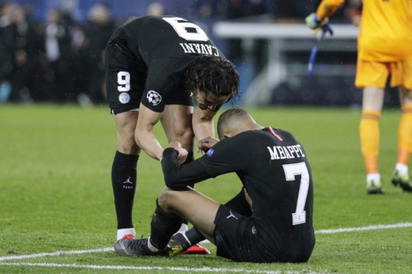 Desgarradoras imágenes: Mbappe y jugadores del PSG rompen en llanto por eliminación