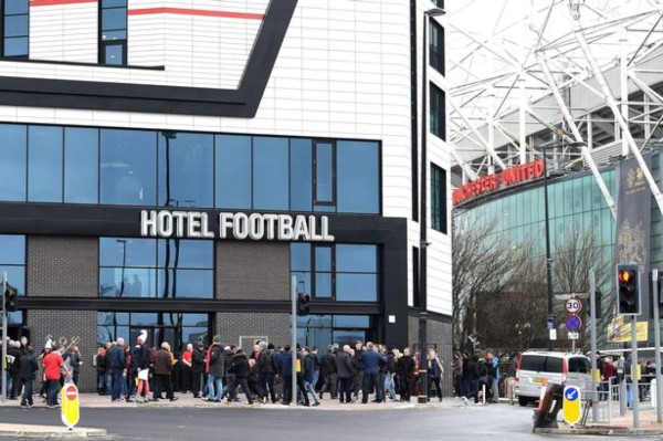 Así es el hotel que ofrecieron exfiguras del Manchester United para luchar contra el coronavirus