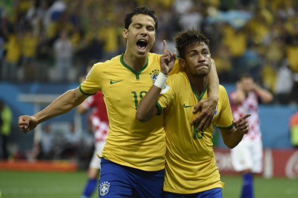 Brasil sorprende a Croacia en su primer partido 3-1