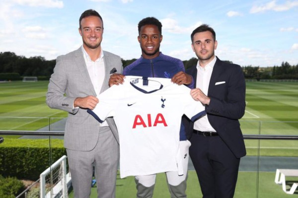 BOMBAZOS: Los fichajes oficiales de la Premier League, Real Madrid tras nuevo galáctico y Cristiano solicita crack