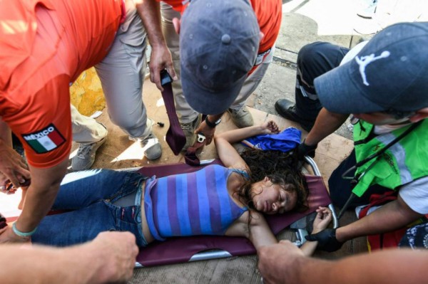FOTOS: Desmayadas, frío y mucho sufrimiento en caravana de migrantes